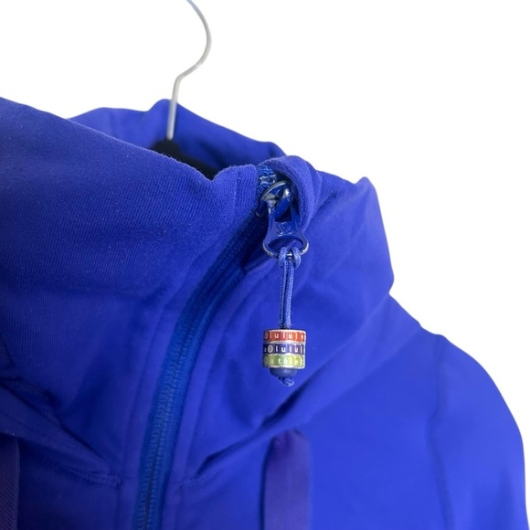 Lululemon Stride Jacket- Full Zip High Collar Hooded Athletic Jacket- Size 4 - Picture 6 of 10